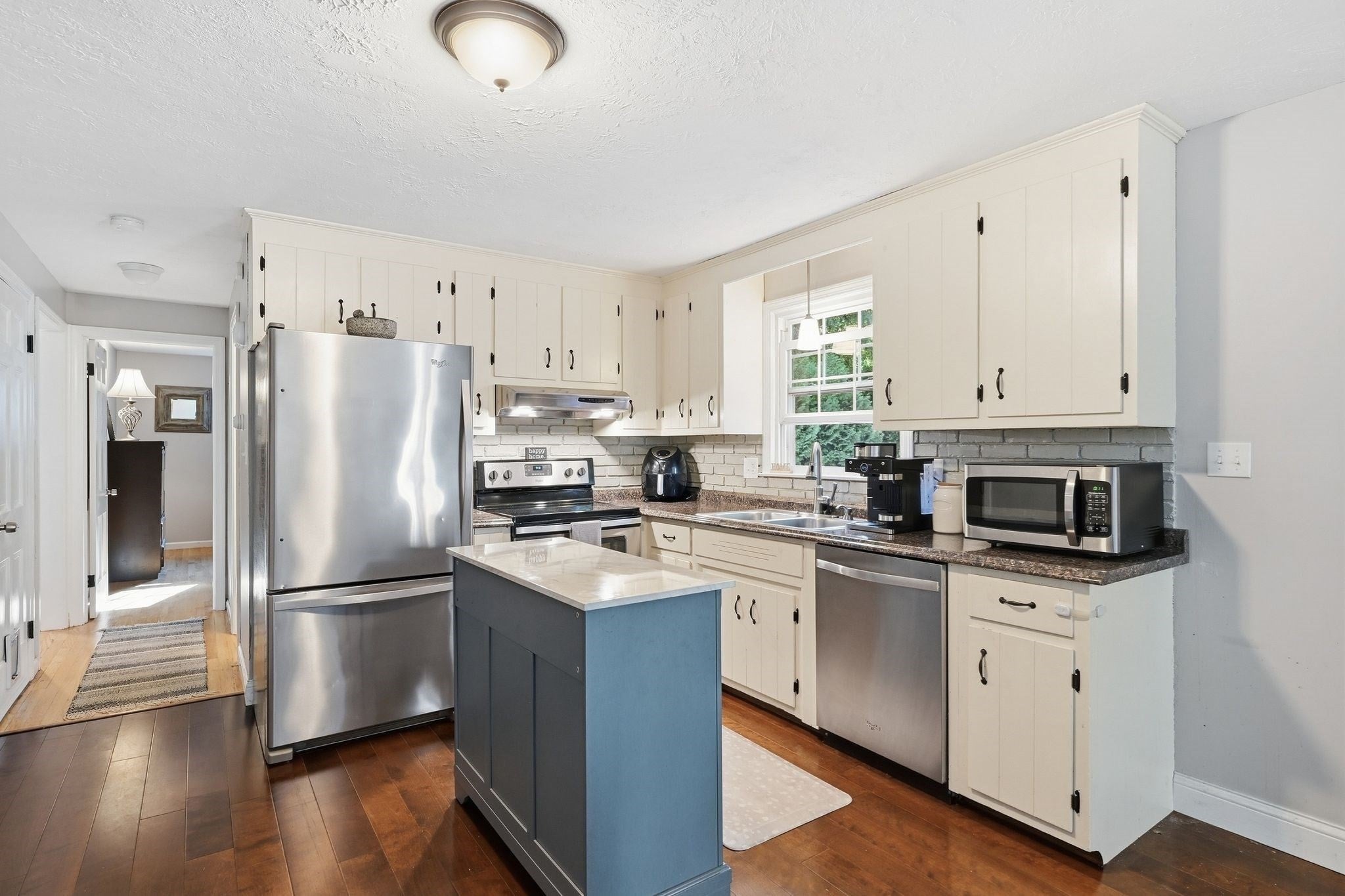 106 Northridge Rd, Westfield, MA Photo #6