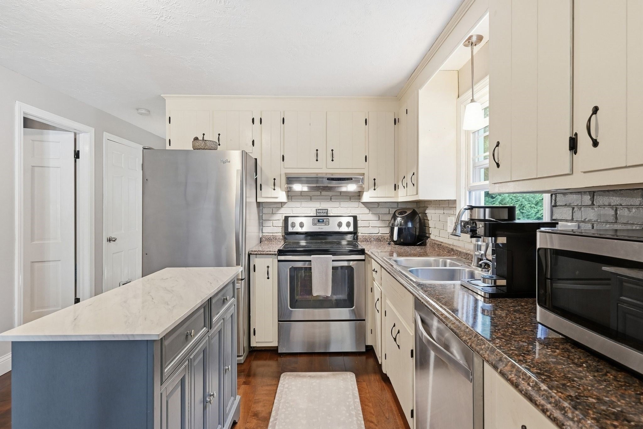 106 Northridge Rd, Westfield, MA Photo #7