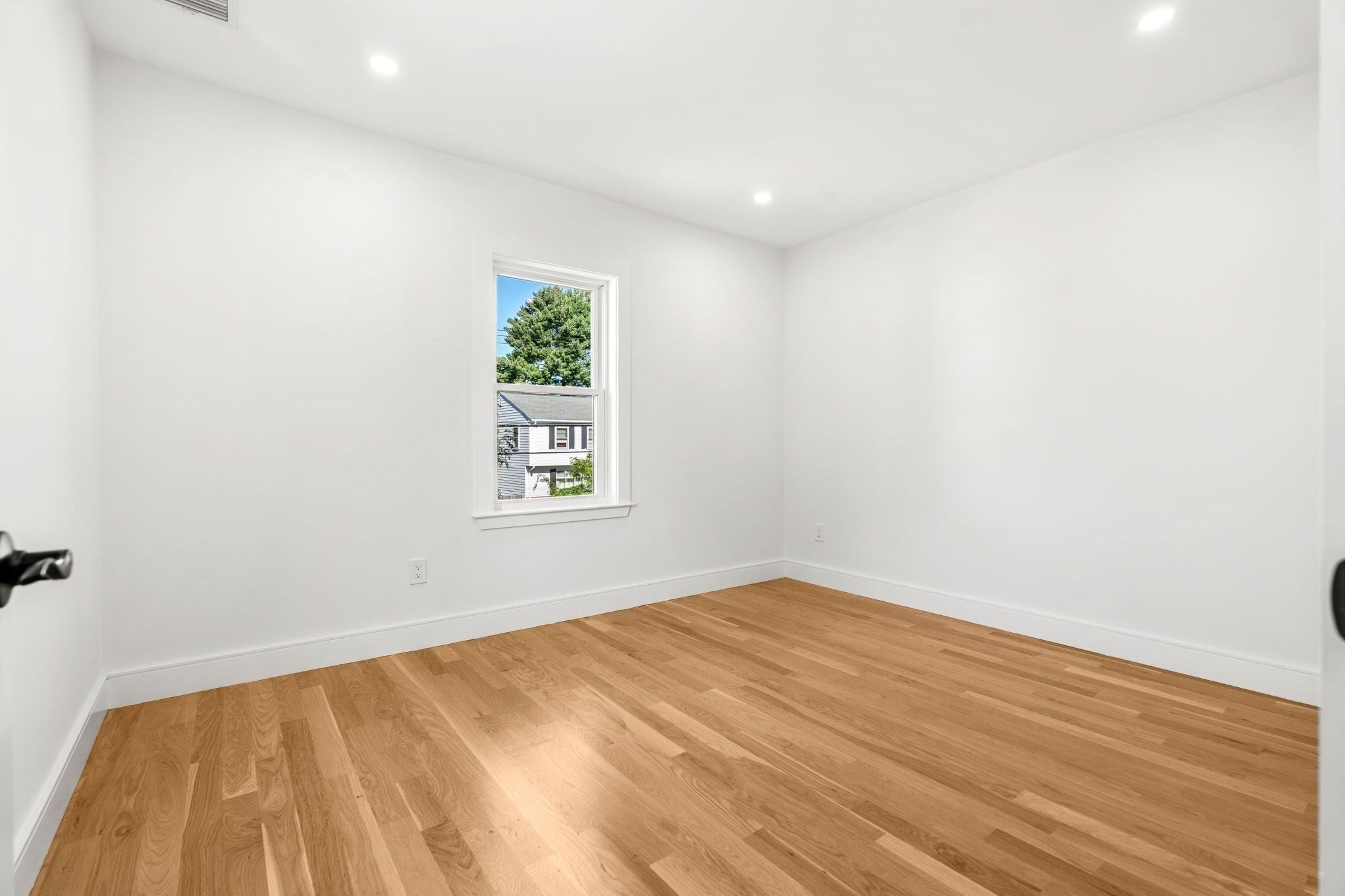 49 Spring Street #49, Medford, MA Photo #27