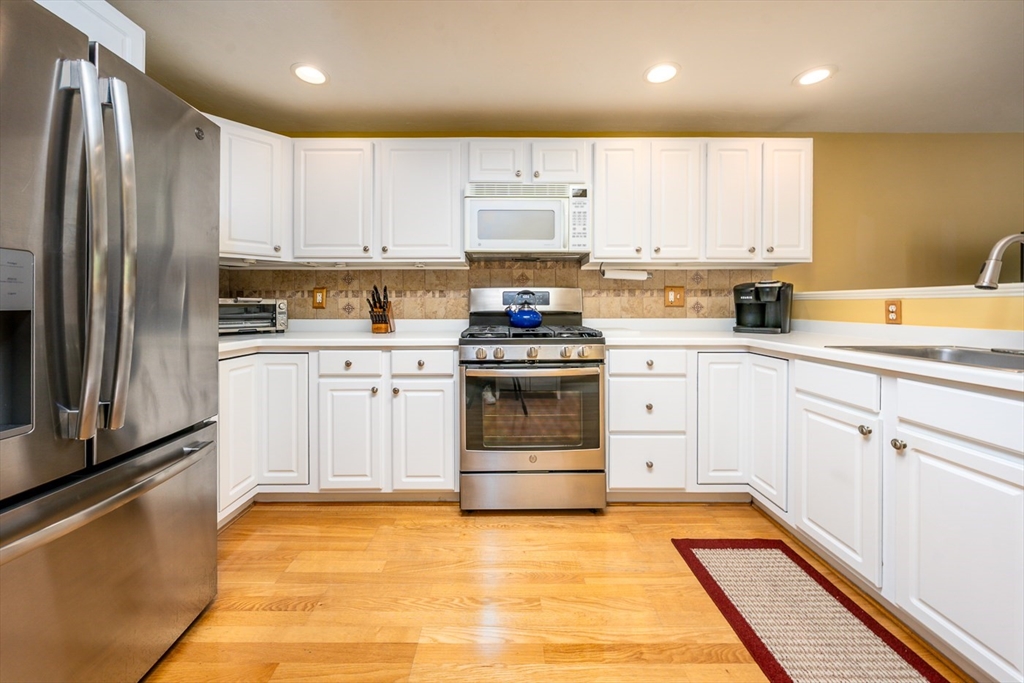 151 Leisure Green Dr N 750