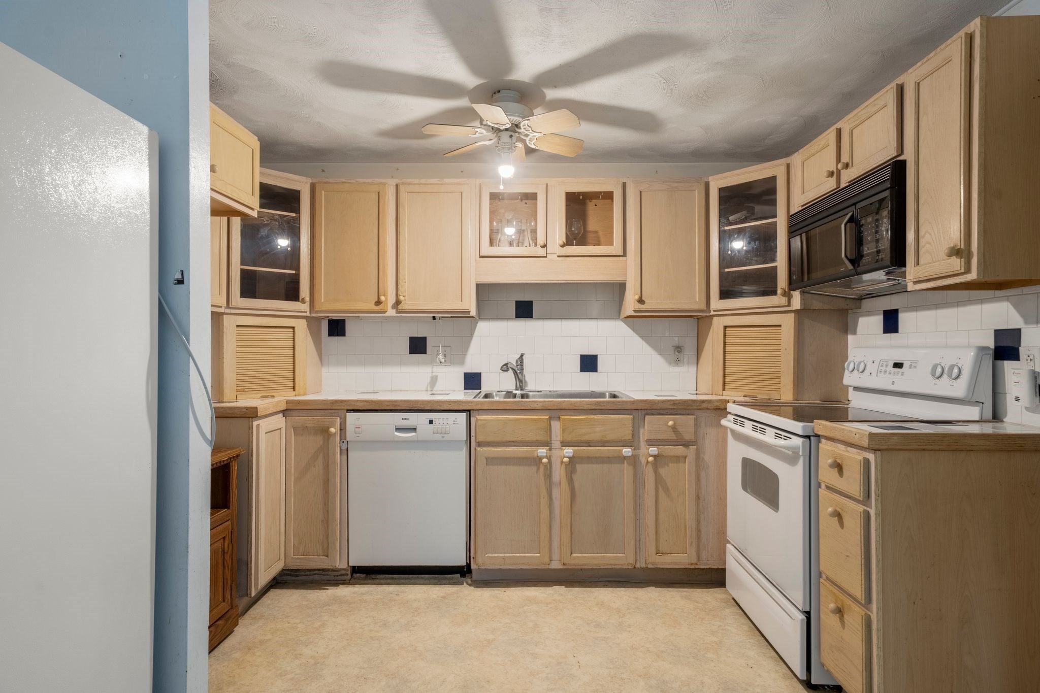 290 Belair St 290
