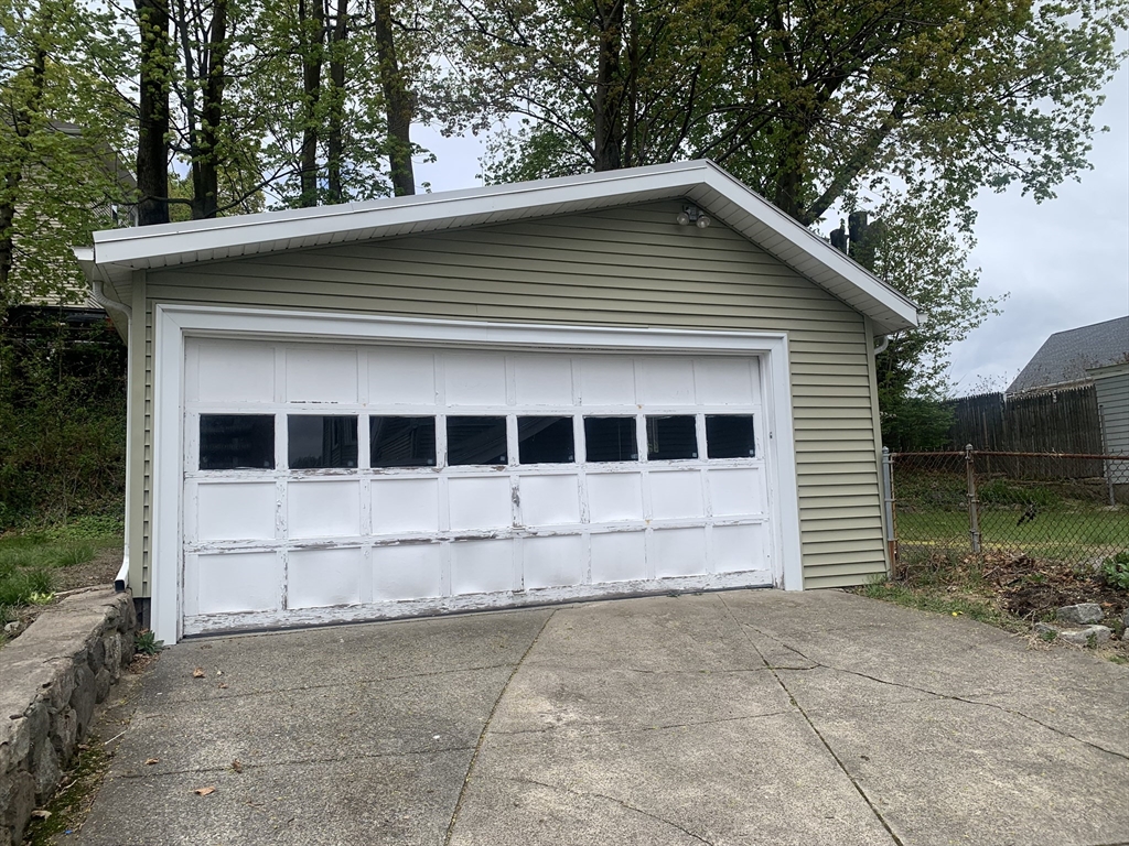 15 Lincoln Ave