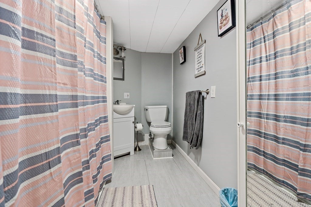 34 Ron Cir, Taunton, MA, 34 Ron Cir, Taunton, MA Photo #10