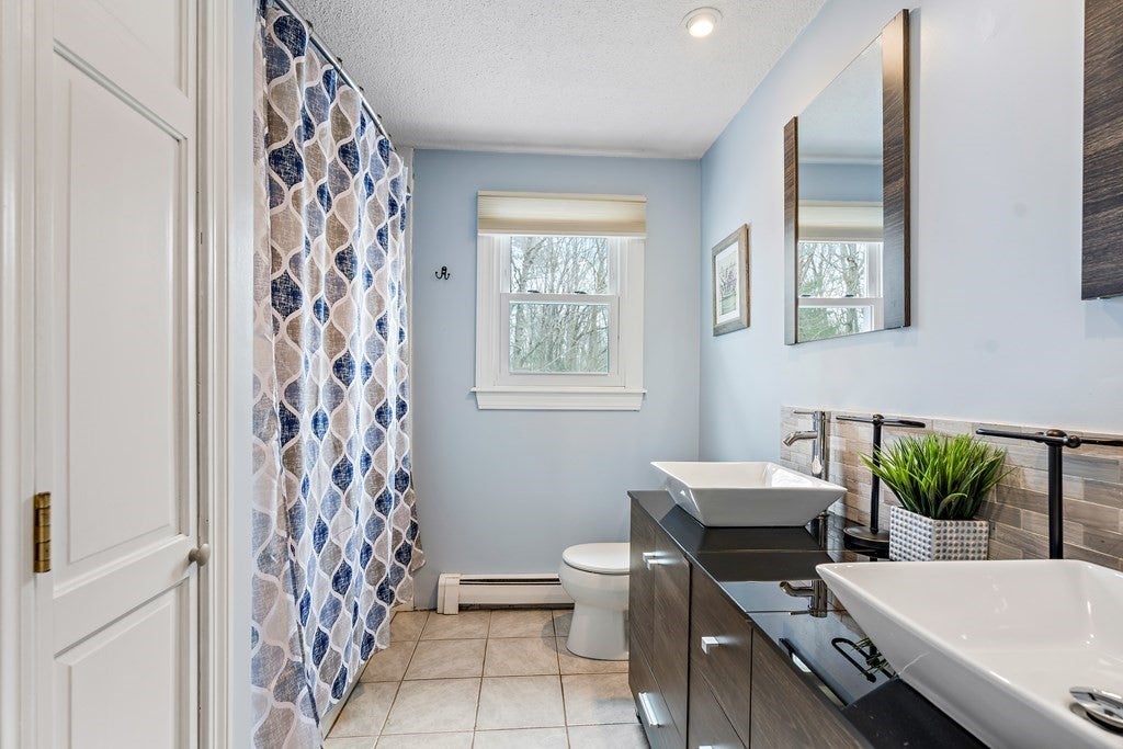 34 Ron Cir, Taunton, MA, 34 Ron Cir, Taunton, MA Photo #8