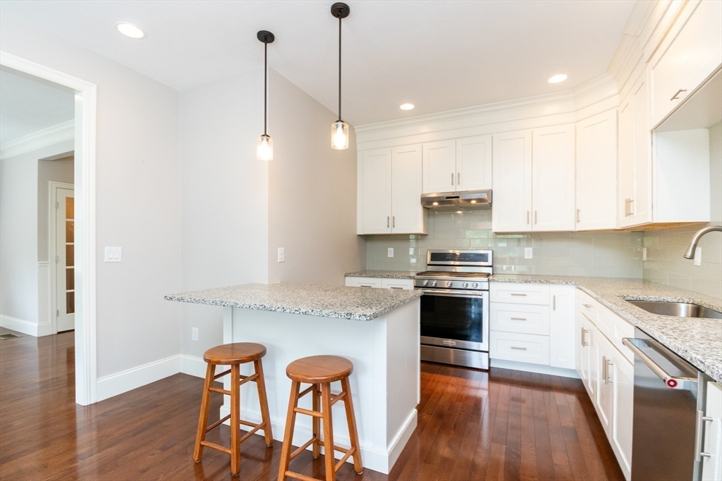 Franklin, Massachusetts 02038, United States, 2 Bedrooms Bedrooms, ,3 BathroomsBathrooms,Residential,Active,159217