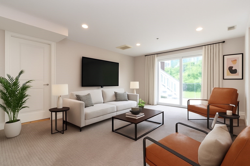 Franklin, Massachusetts 02038, United States, 2 Bedrooms Bedrooms, ,3 BathroomsBathrooms,Residential,Active,159217