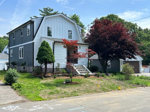 Photo of 7 Brandon St, Lexington, MA 02420 (MLS # 73554450)
