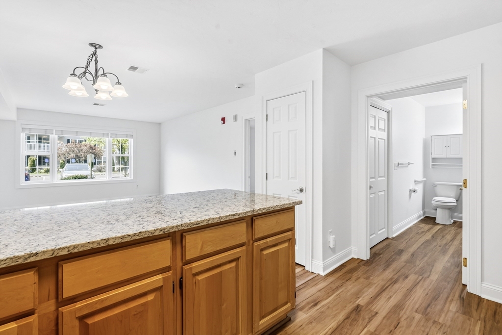 24 Greenleaves Dr 406