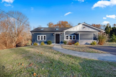 594 Pleasant St Leominster MA 01453