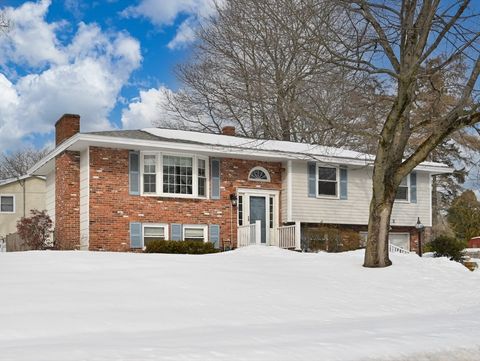 2 Iroquois Rd. Danvers MA 01923