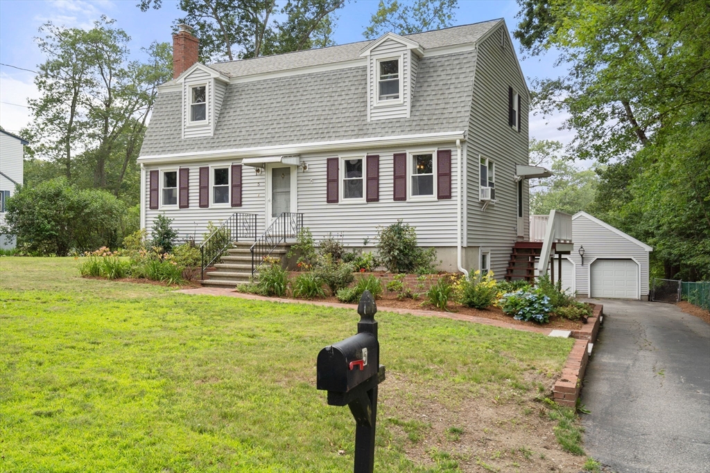 5 Rio Vista St.
