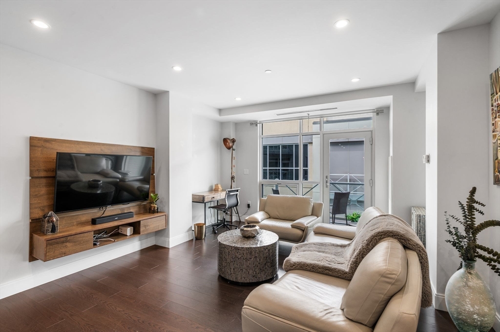 201 Elliott St #409, Beverly, MA Photo #9