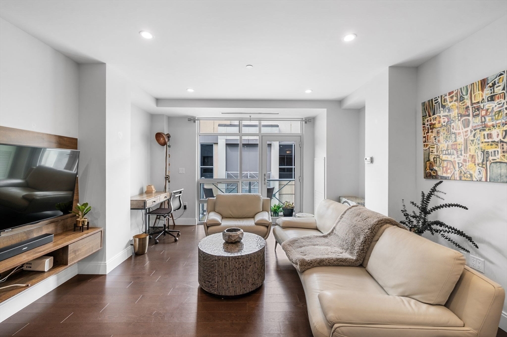 201 Elliott St #409, Beverly, MA Photo #8