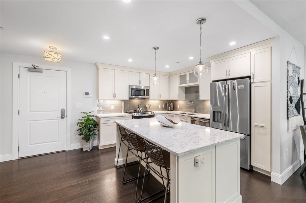 201 Elliott St #409, Beverly, MA Photo #3