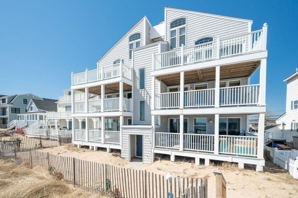 178 North End Blvd A