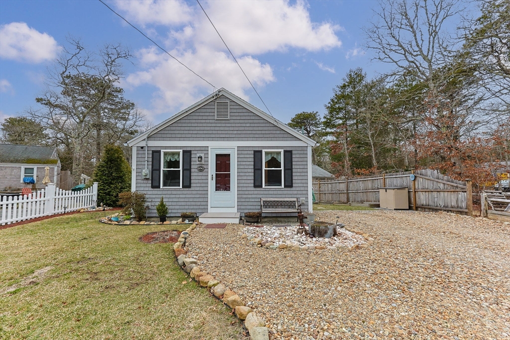 656 Main St