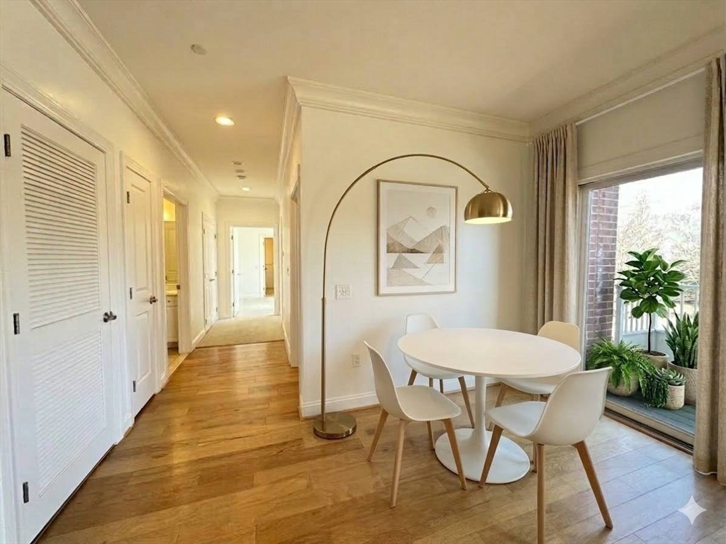 629 Hammond Street E205