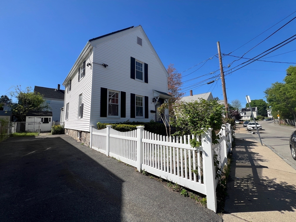 59 Business St