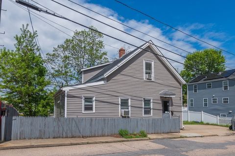 52 Luna St Providence RI 02904