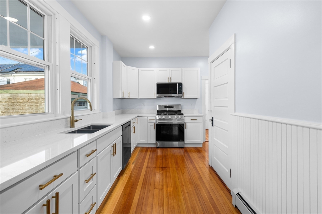 303 Maple St