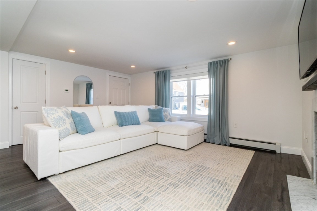 43 Sagamore Ave 1A