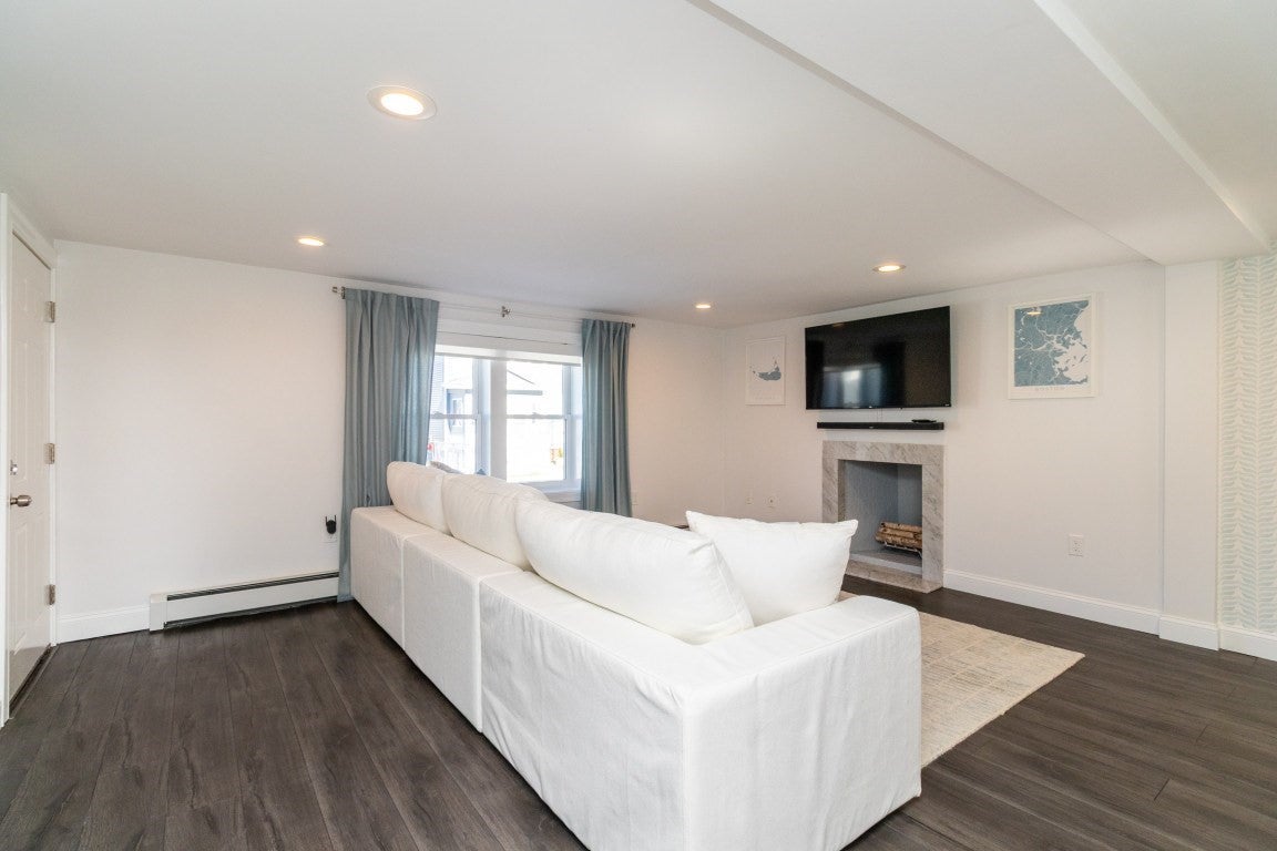 43 Sagamore Ave 1A, Winthrop MA 02152