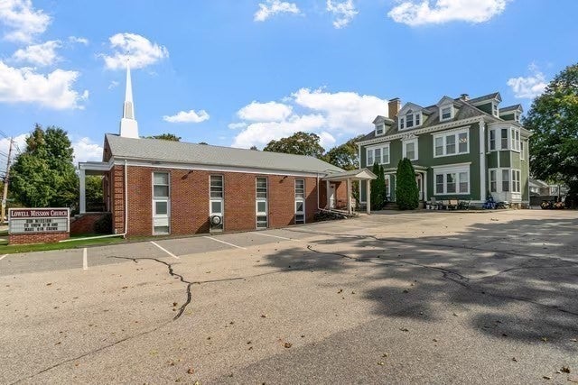 403 Andover St, Lowell, MA, 403 Andover St, Lowell, MA Photo #2