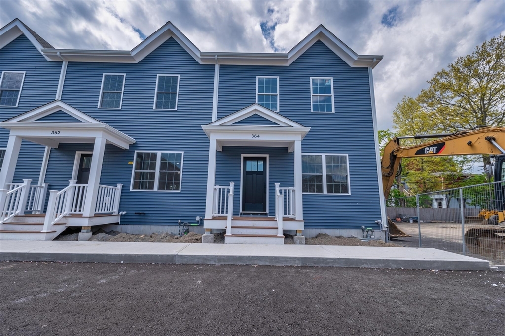 364 High St, Fall River, MA Photo #2