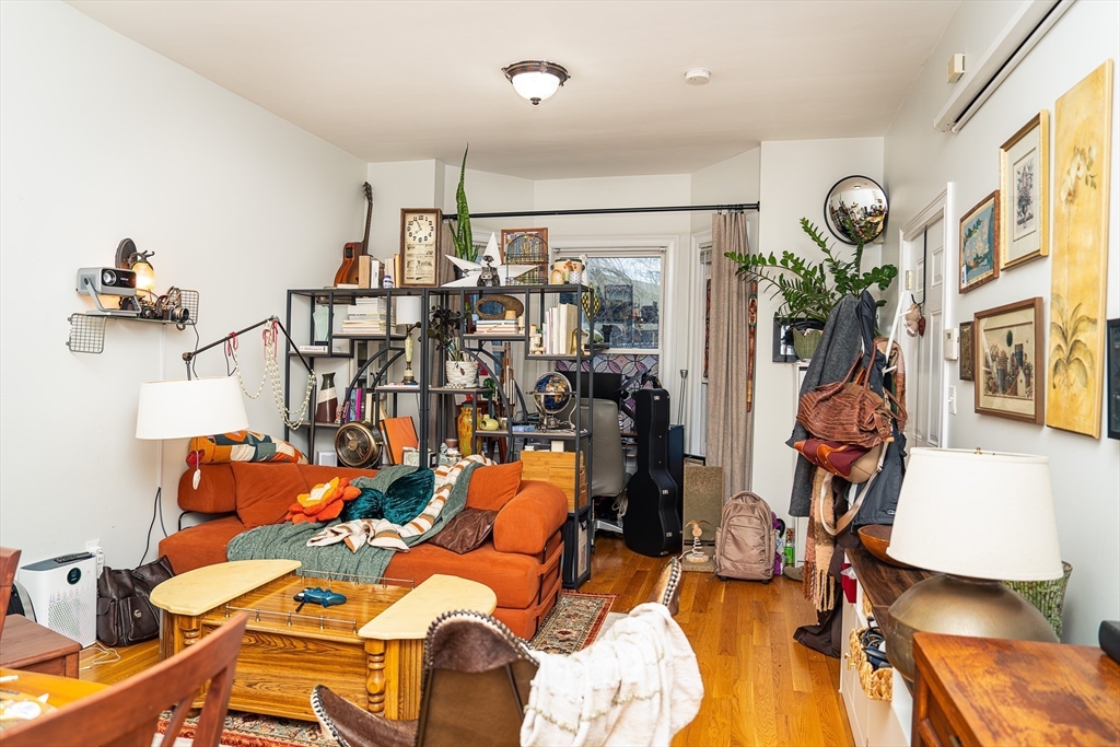 68-70 Moseley Street