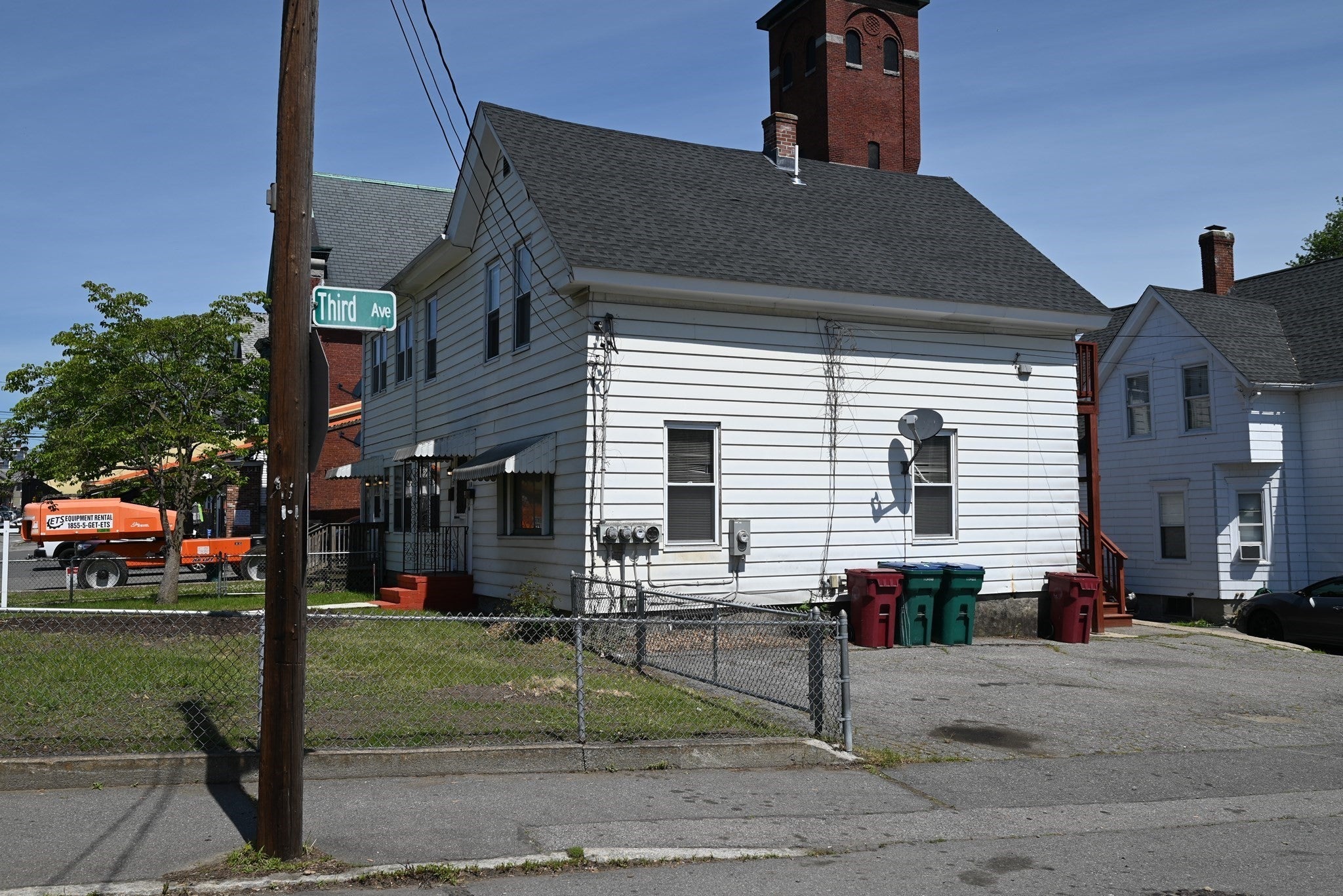 89 Mammoth Rd