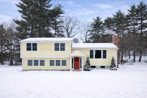 Photo of 17 Fairview Rd, Medfield, MA 02052 (MLS # 73472853)