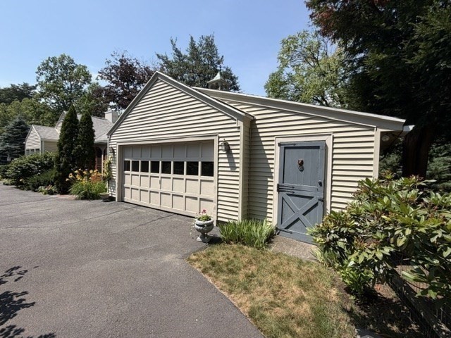 139 Burbank Road