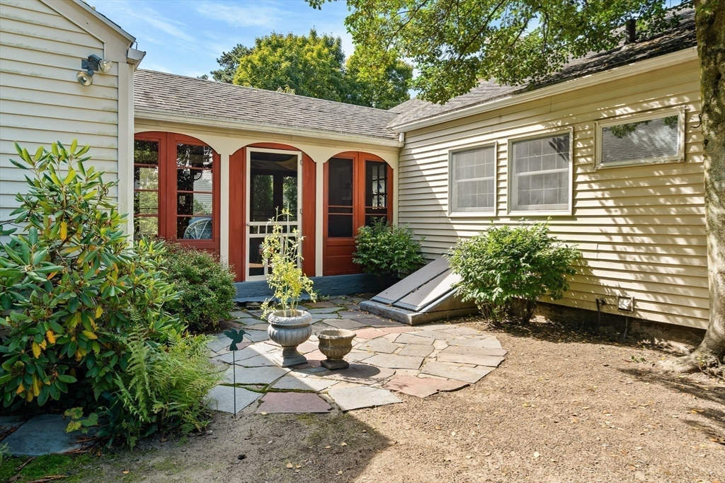 139 Burbank Road