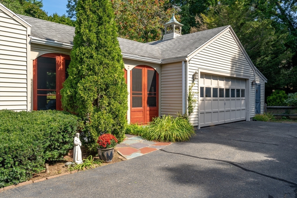 139 Burbank Road