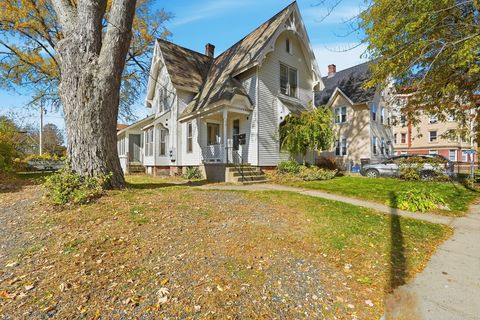 429 Pleasant St Holyoke MA 01040