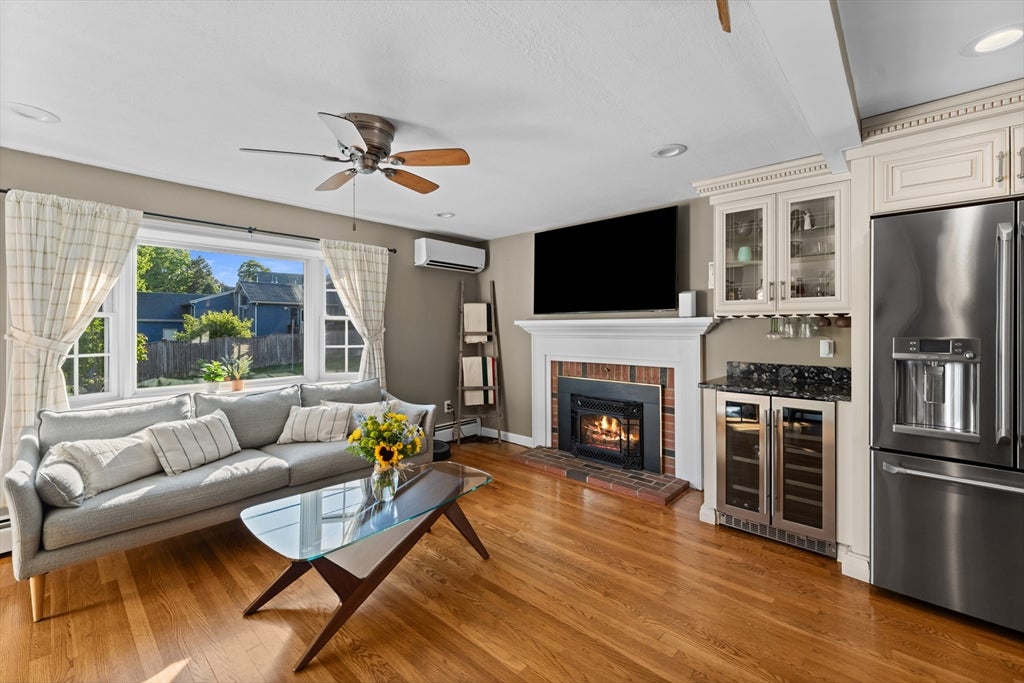 28 Lawrence Street, Danvers, MA, 28 Lawrence Street, Danvers, MA Photo #7