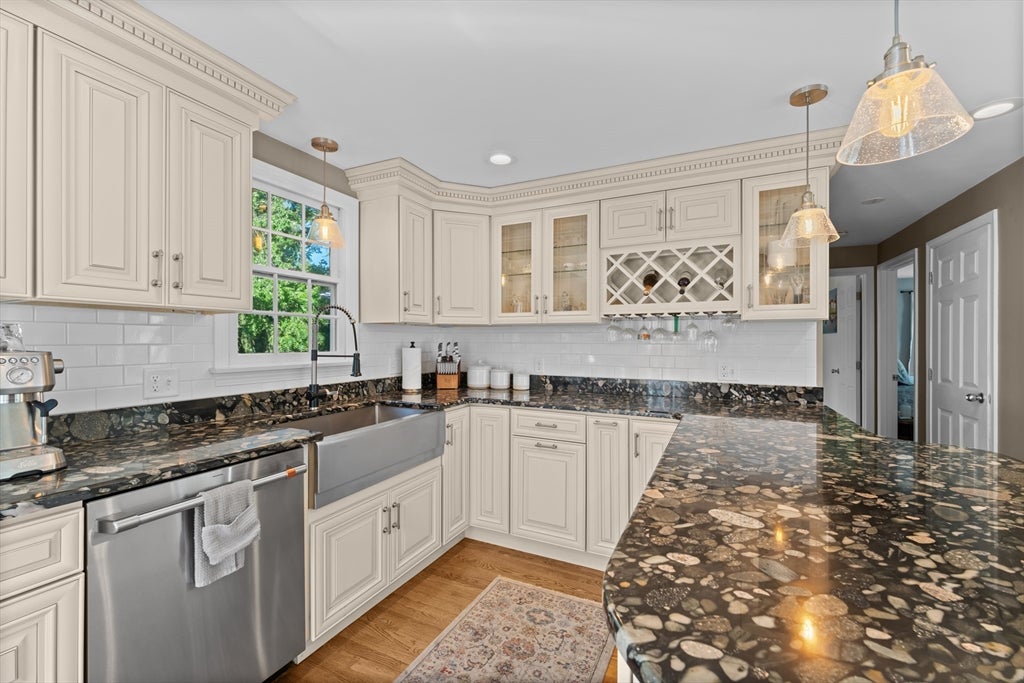 28 Lawrence Street, Danvers, MA, 28 Lawrence Street, Danvers, MA Photo #5