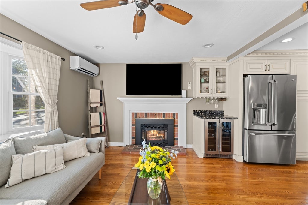 28 Lawrence Street, Danvers, MA, 28 Lawrence Street, Danvers, MA Photo #9