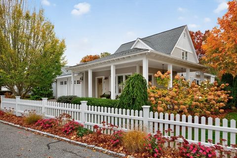 10 Shutter Latch Plymouth MA 02360