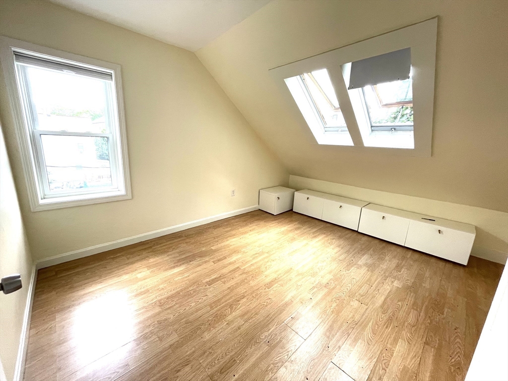 105 Brookside Ave 3