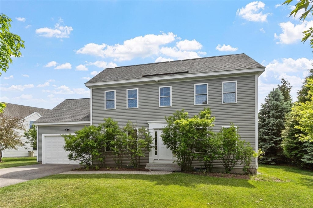 Photo of 2 Adams Cir, Harvard, MA