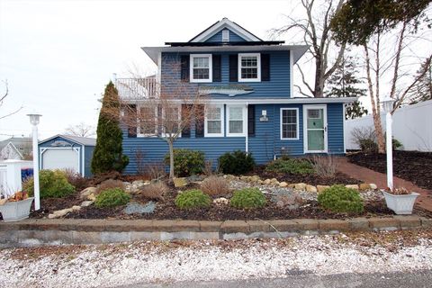 19 Maple Street Wareham MA 02532