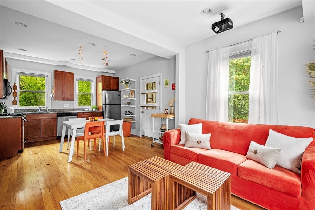 33 Plainfield St #2, Boston, MA, 33 Plainfield St #2, Boston, MA Photo #10