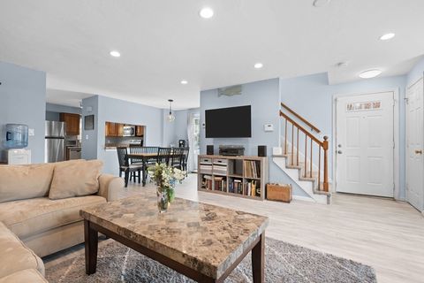 60 Pattison St 13 Abington MA 02351