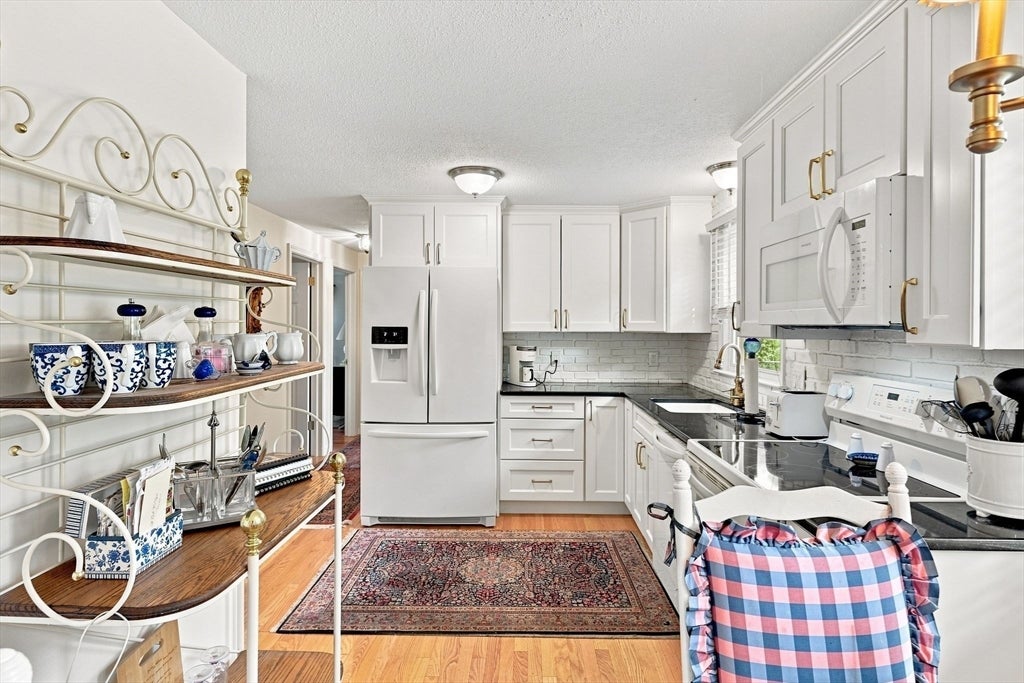 13 Craigwood Ter, Wilbraham, MA, 13 Craigwood Ter, Wilbraham, MA Photo #7