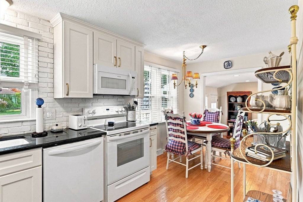 13 Craigwood Ter