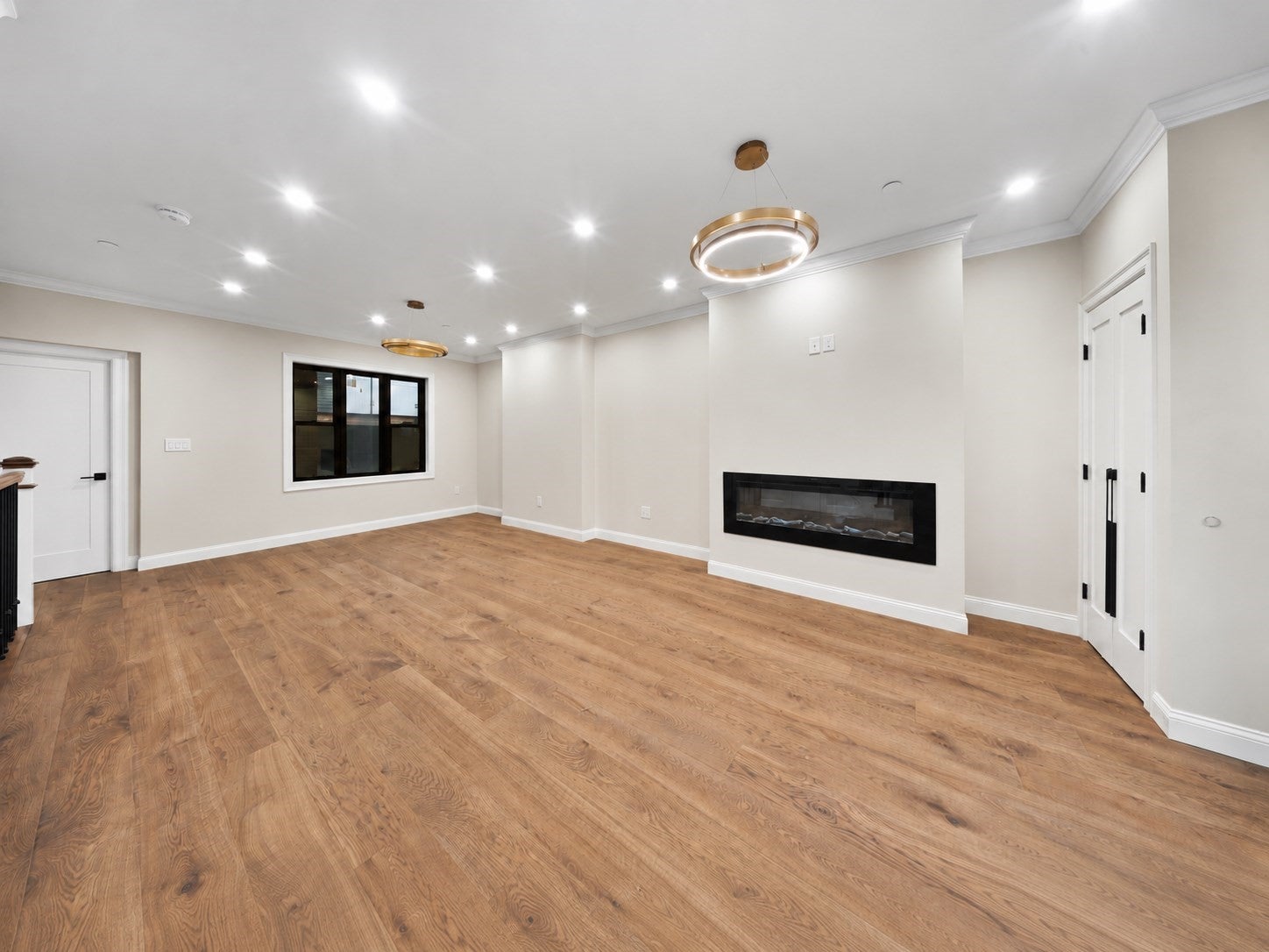 20-21 Shawmut St
