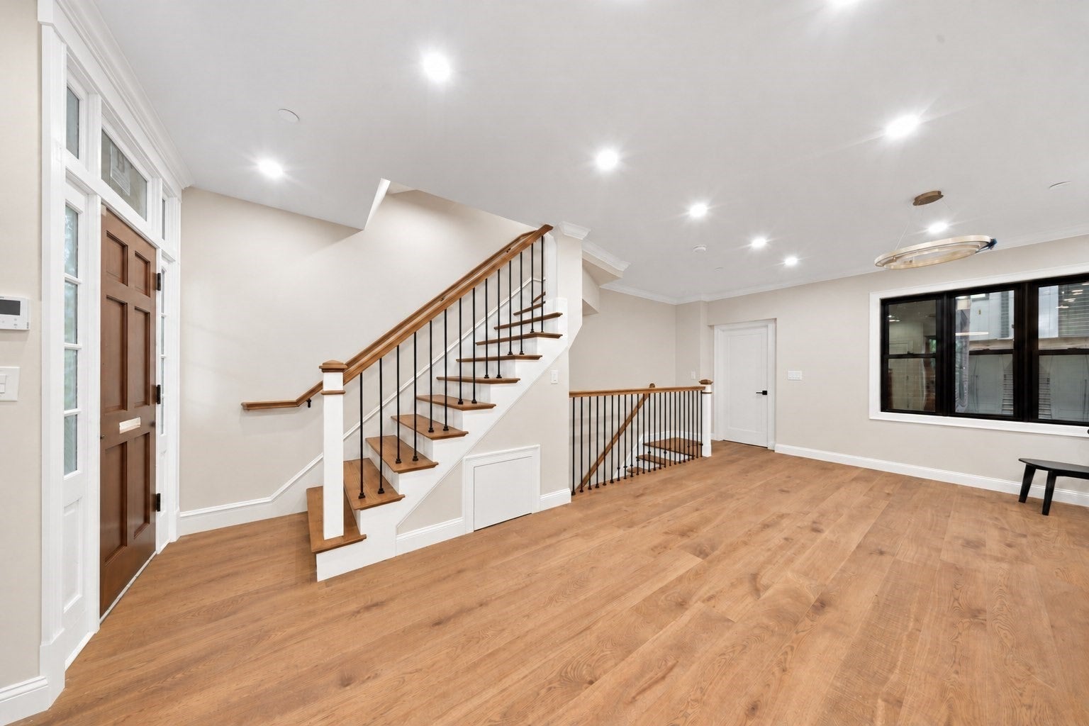 20-21 Shawmut St