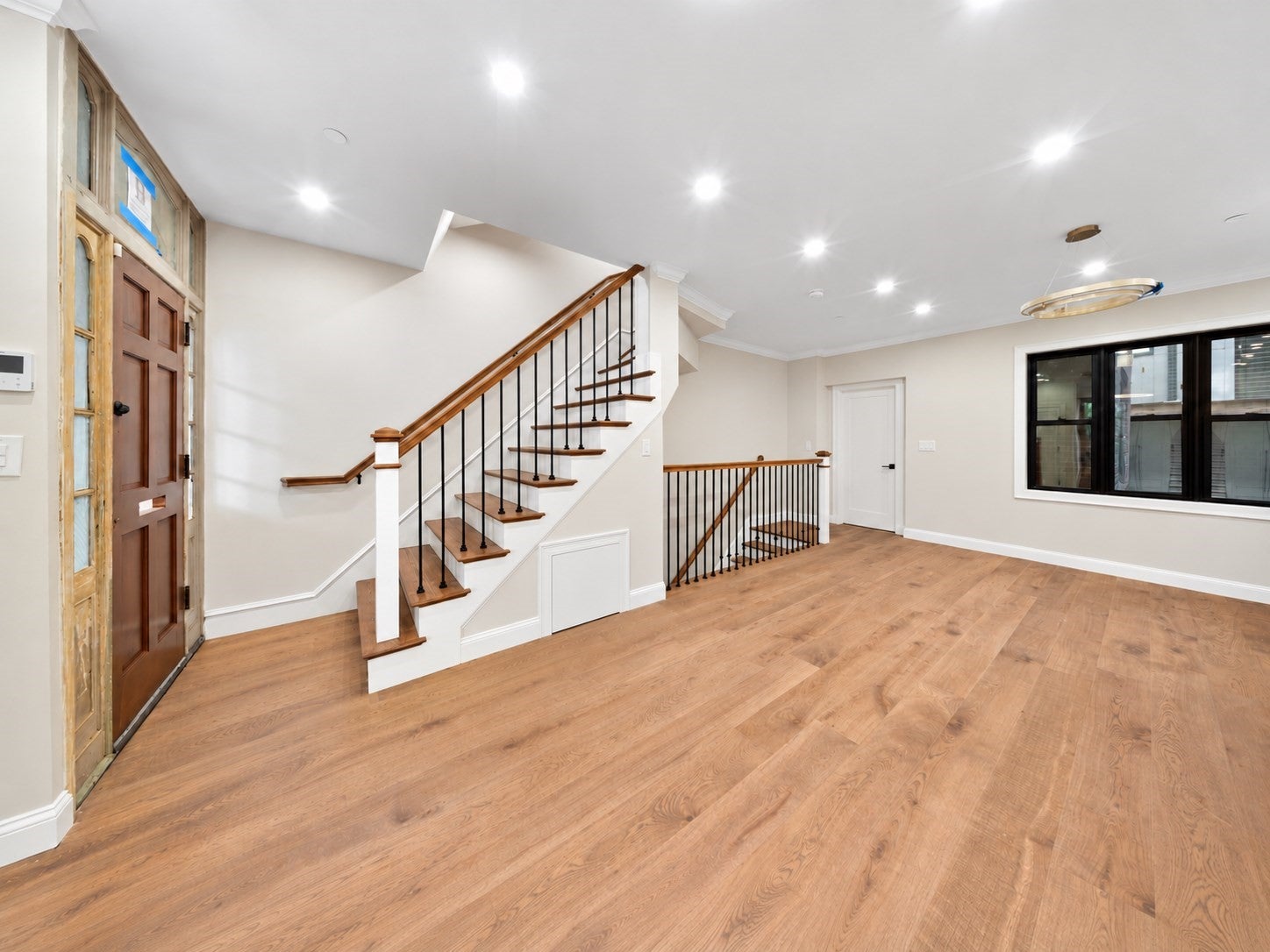 20-21 Shawmut St
