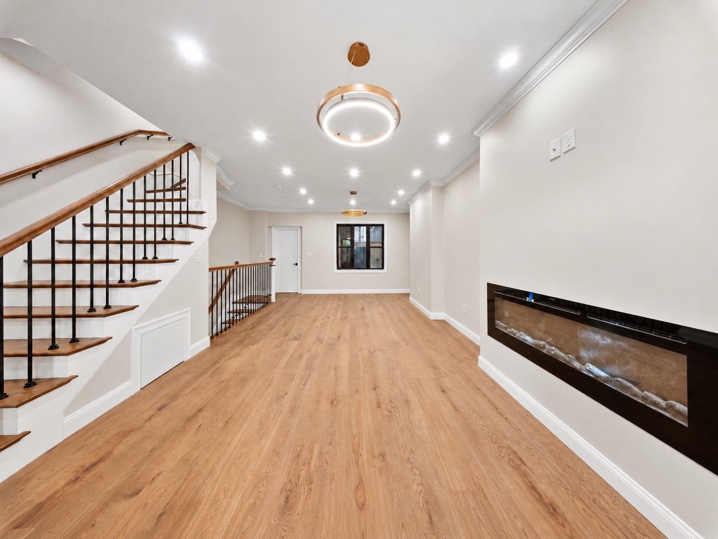 20-21 Shawmut St